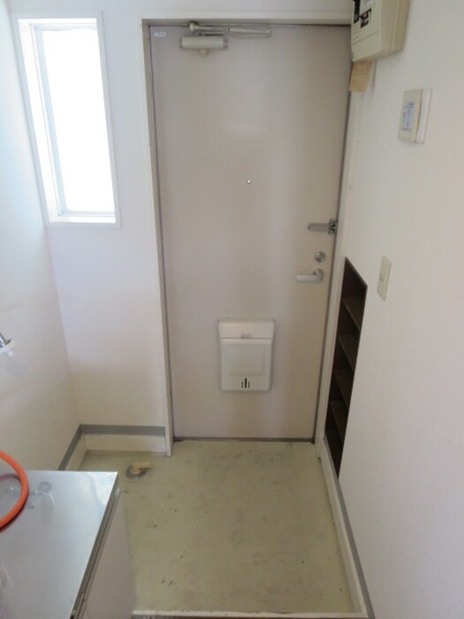 物件内観写真19　(玄関)