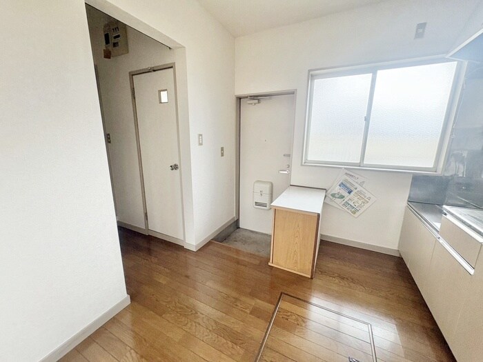 物件内観写真15　(廊下)