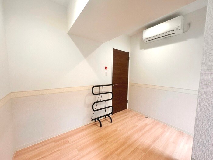 物件内観写真11　(居室)