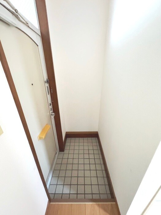 物件内観写真22　(玄関)