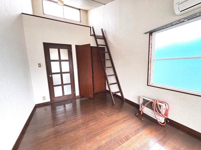 物件内観写真9　(居室)