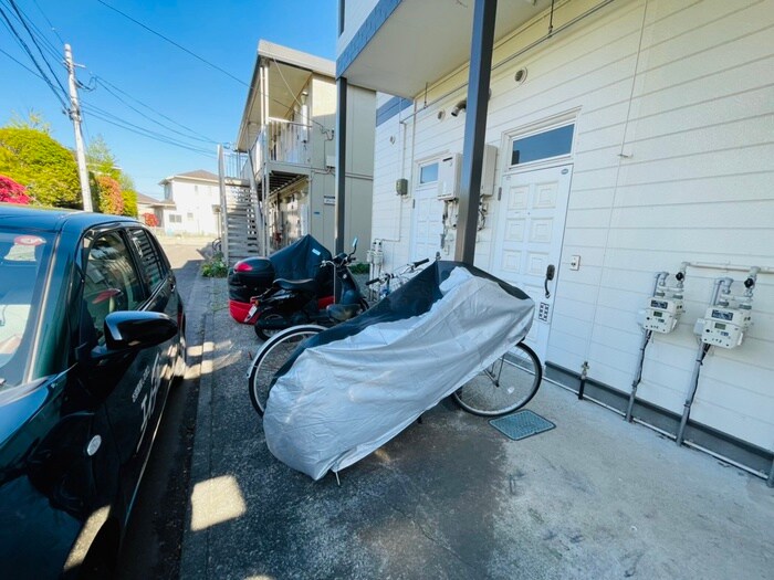物件外観写真6　(駐輪場)