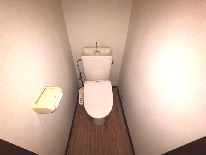 物件内観写真15　(トイレ)