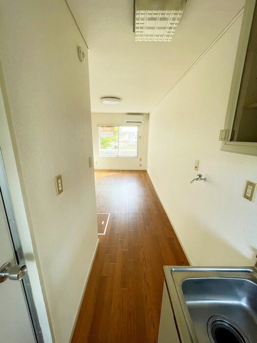 物件内観写真20　(廊下)