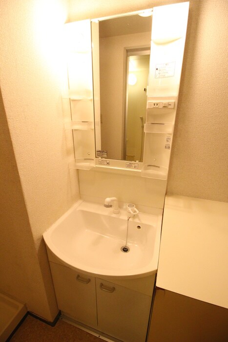 物件内観写真10　(洗面)