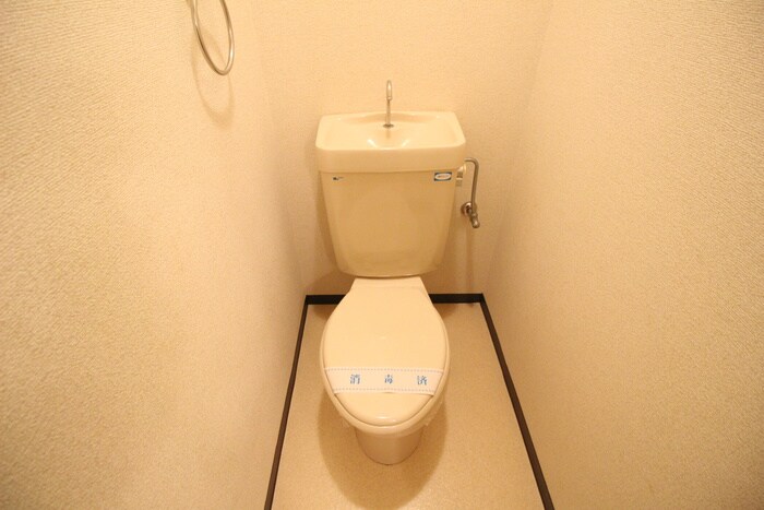 物件内観写真12　(トイレ)