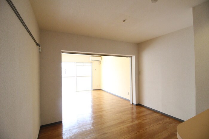 物件内観写真21　(居室)