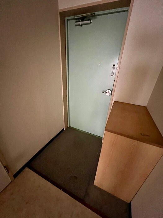 物件内観写真17　(玄関)