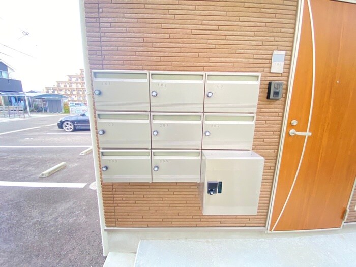 物件外観写真6　(建物設備)