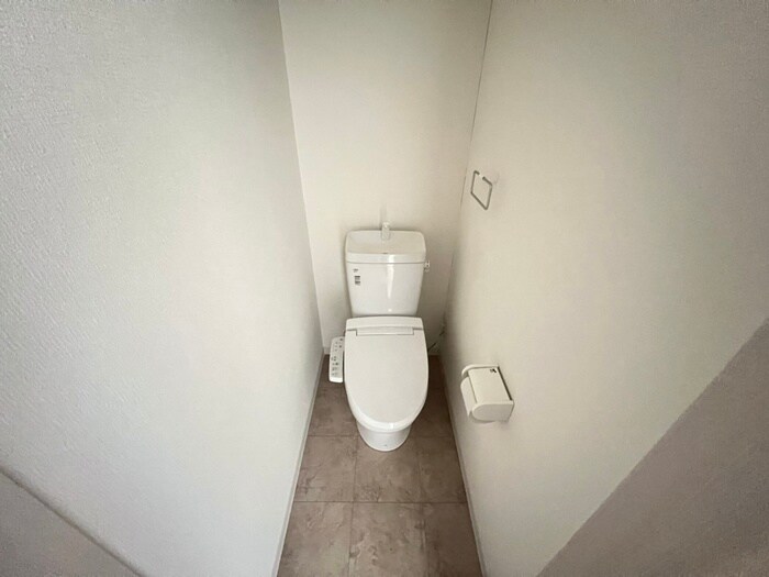 物件内観写真15　(トイレ)