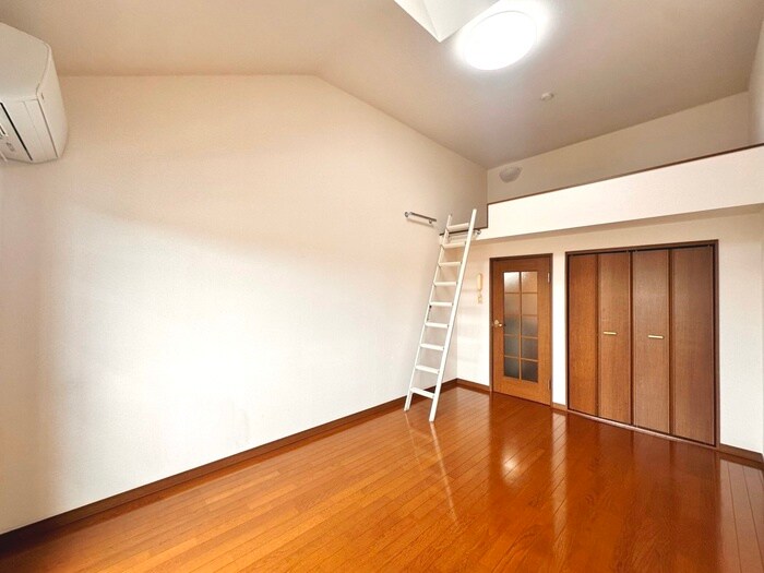 物件内観写真8　(居室)