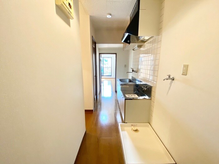 物件内観写真17　(廊下)