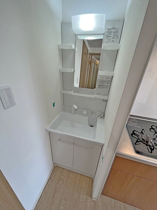 物件内観写真11　(洗面)