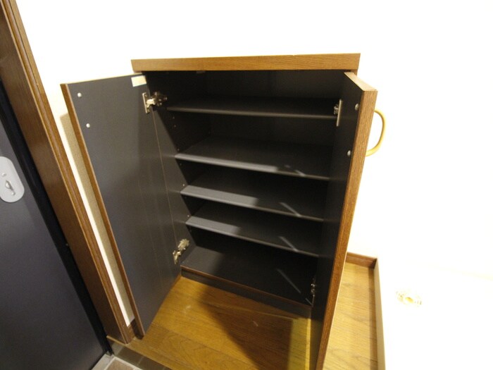 物件内観写真18　(靴箱)