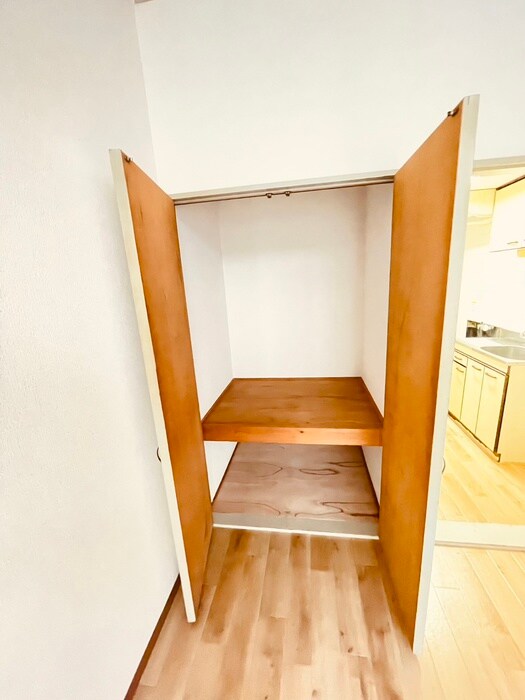 物件内観写真10　(収納)