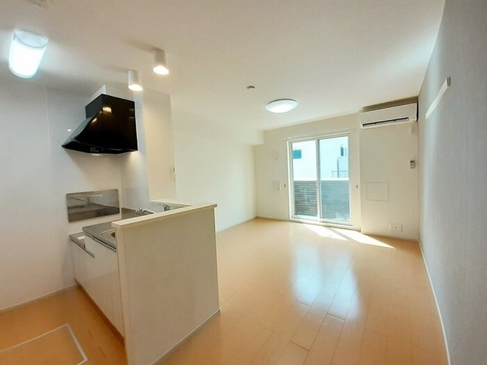 物件内観写真4　(居室)