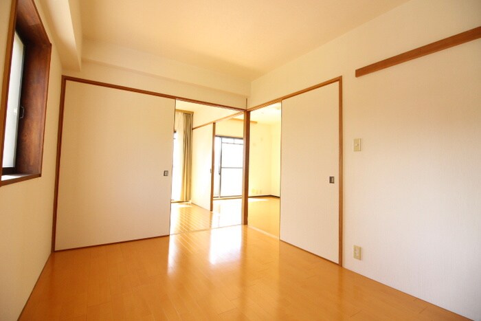 物件内観写真18　(居室)