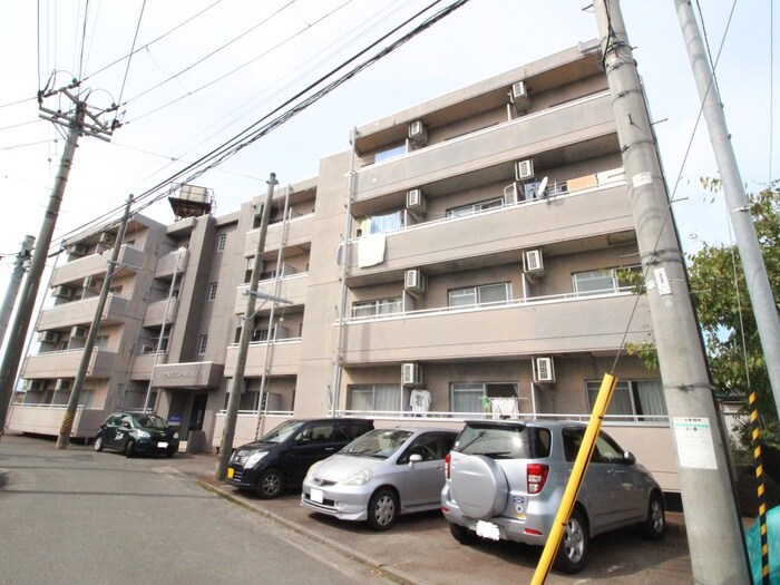 物件外観写真1　(外観写真)