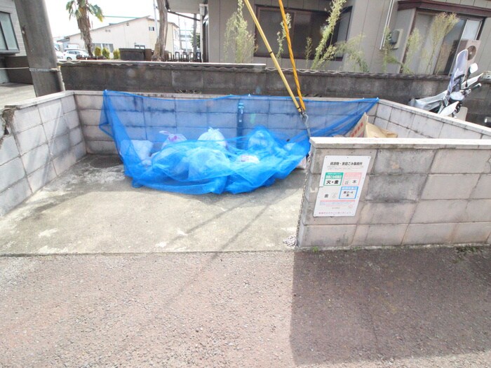 物件外観写真3　(建物設備)