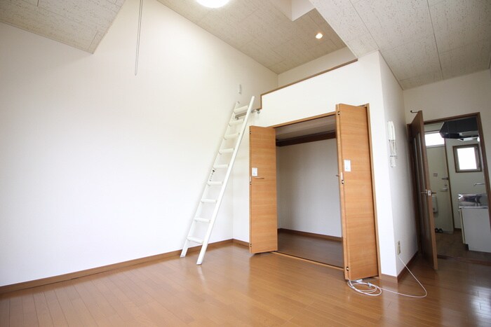 物件内観写真12　(居室)