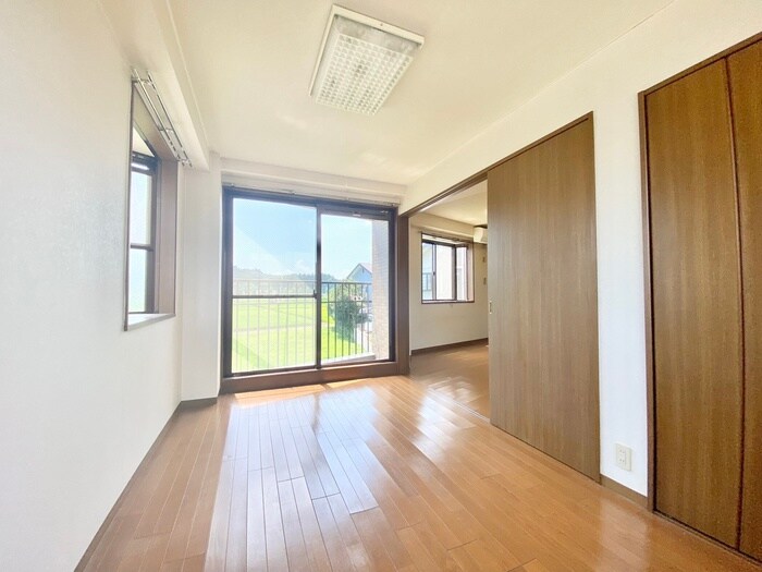 物件内観写真8　(居室)