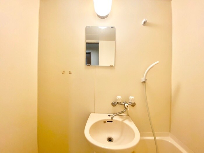 物件内観写真11　(洗面)