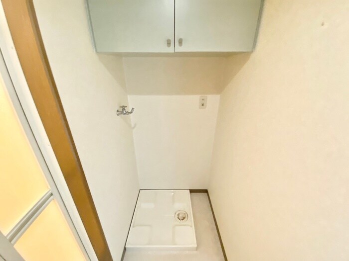 物件内観写真13　(洗濯機置場)