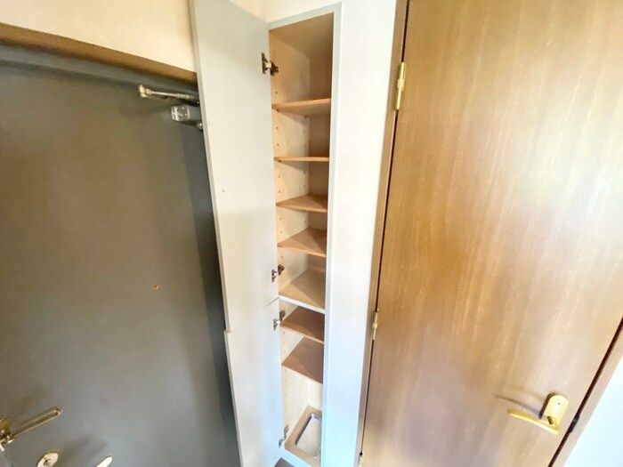 物件内観写真15　(靴箱)