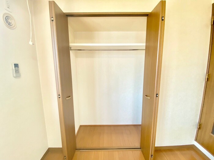 物件内観写真18　(収納)