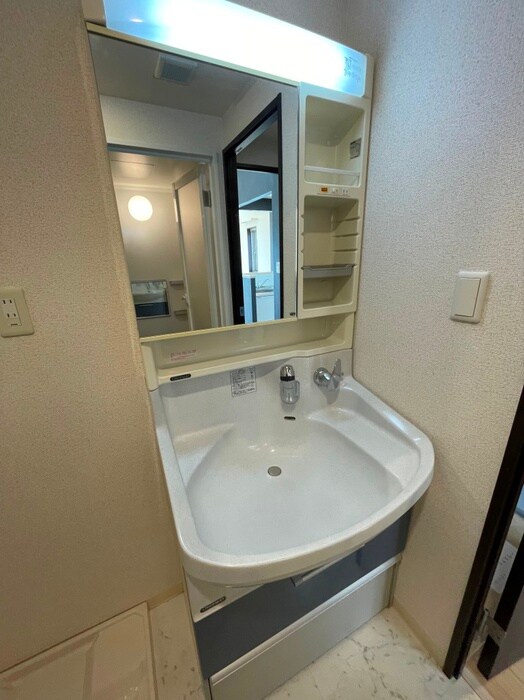 物件内観写真12　(洗面)