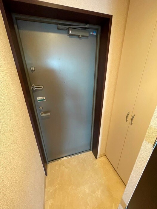 物件内観写真14　(玄関)