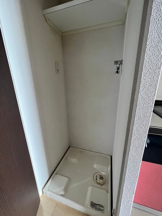 物件内観写真17　(洗濯機置場)