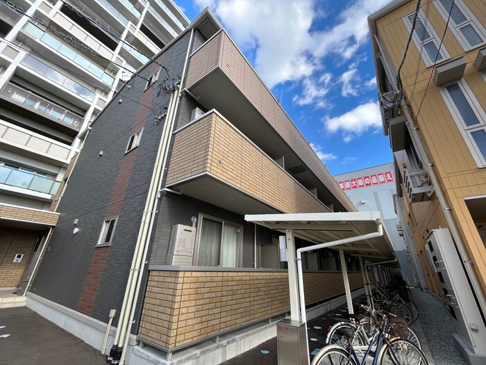 物件外観写真1　(外観写真)