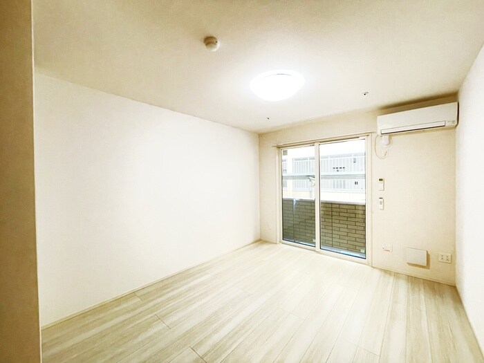 物件内観写真10　(居室)