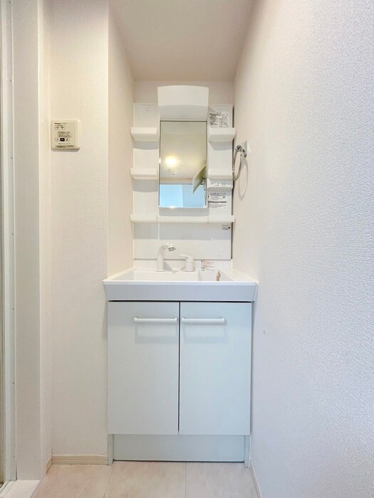 物件内観写真12　(洗面)