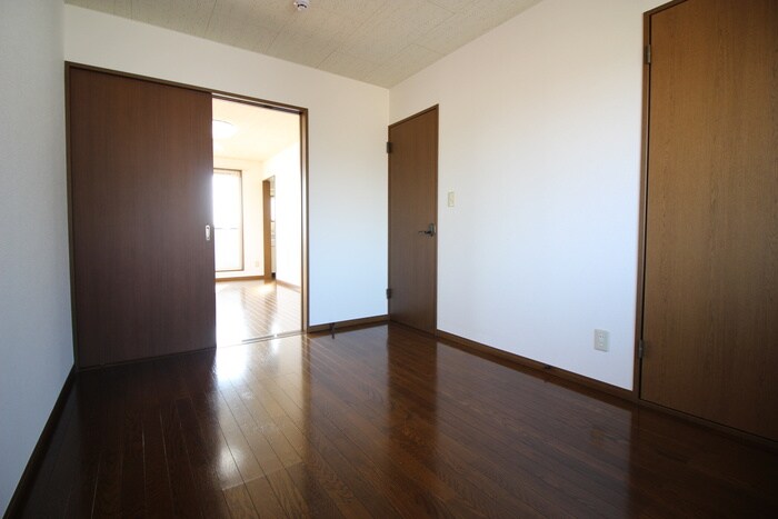物件内観写真7　(居室)