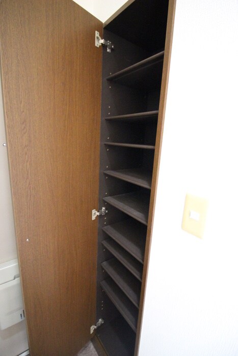 物件内観写真18　(靴箱)