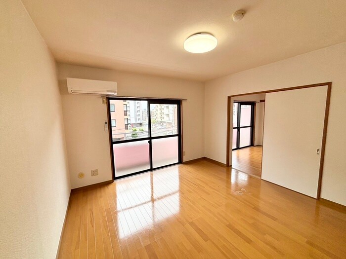 物件内観写真16　(居室)