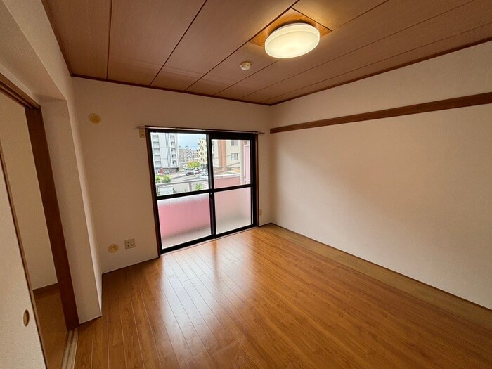 物件内観写真18　(居室)