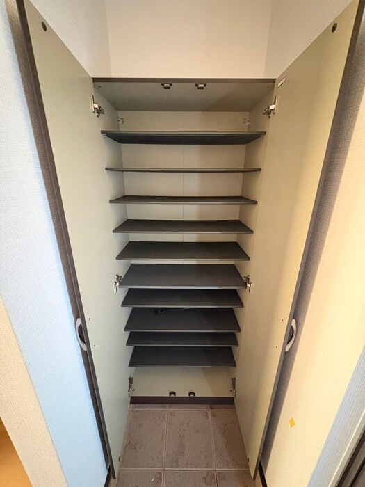 物件内観写真19　(靴箱)