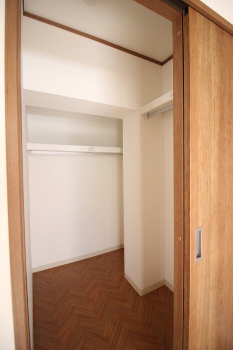 物件内観写真10　(収納)