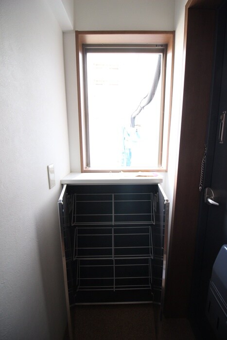 物件内観写真18　(靴箱)