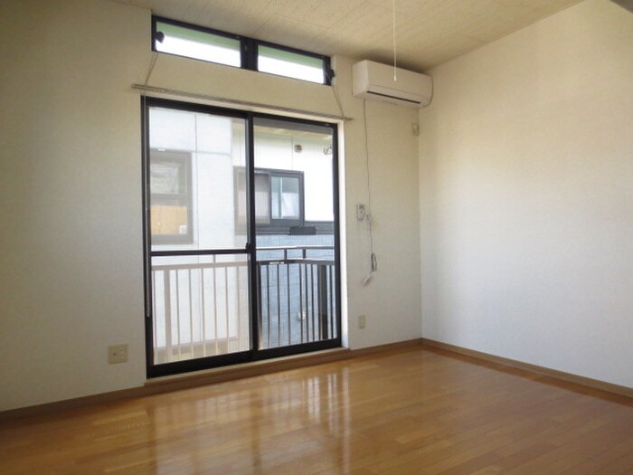 物件内観写真5　(居室)