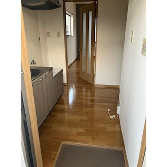 物件内観写真9　(廊下)