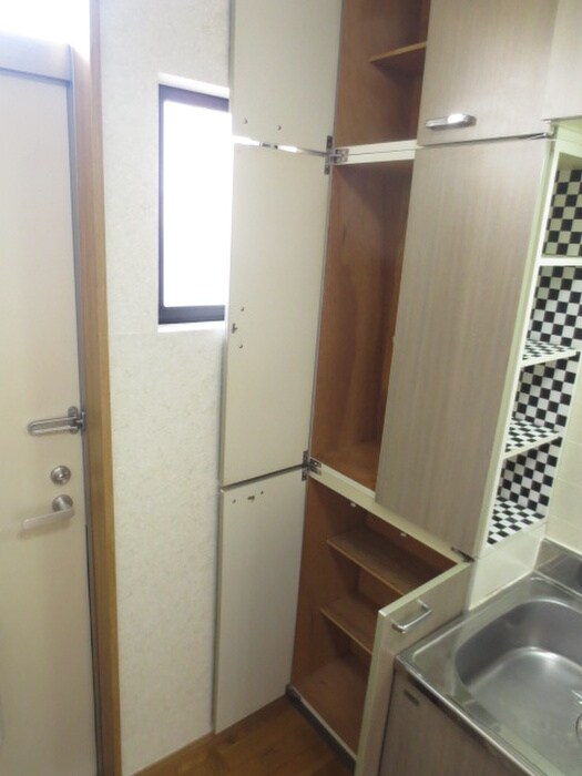 物件内観写真10　(玄関)