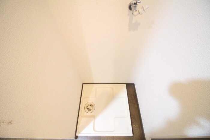 物件内観写真15　(洗濯機置場)