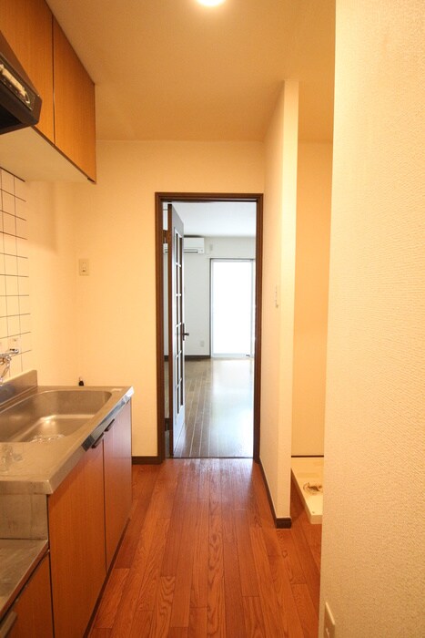 物件内観写真19　(廊下)