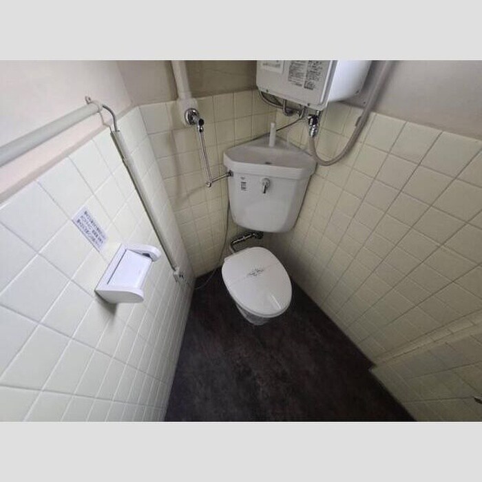 物件内観写真12　(トイレ)