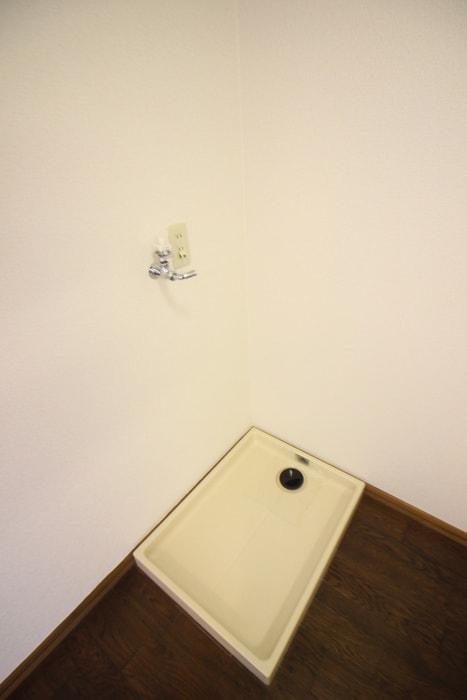 物件内観写真20　(洗濯機置場)