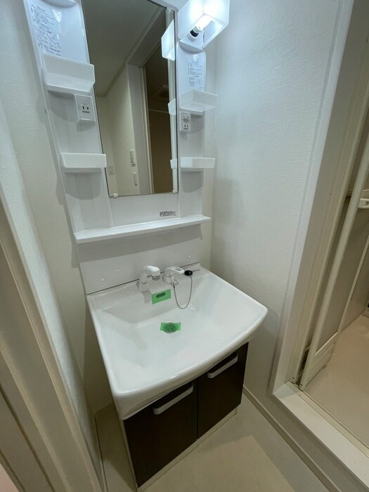 物件内観写真11　(洗面)